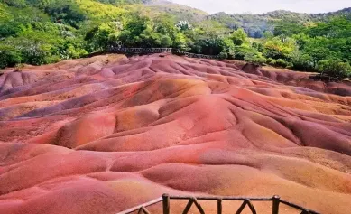 Terre des 23 couleurs