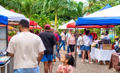MARCHÉ