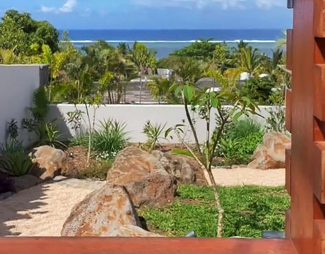 Villa à louer à l’Île Maurice - douche extérieure à la Villa des Sens