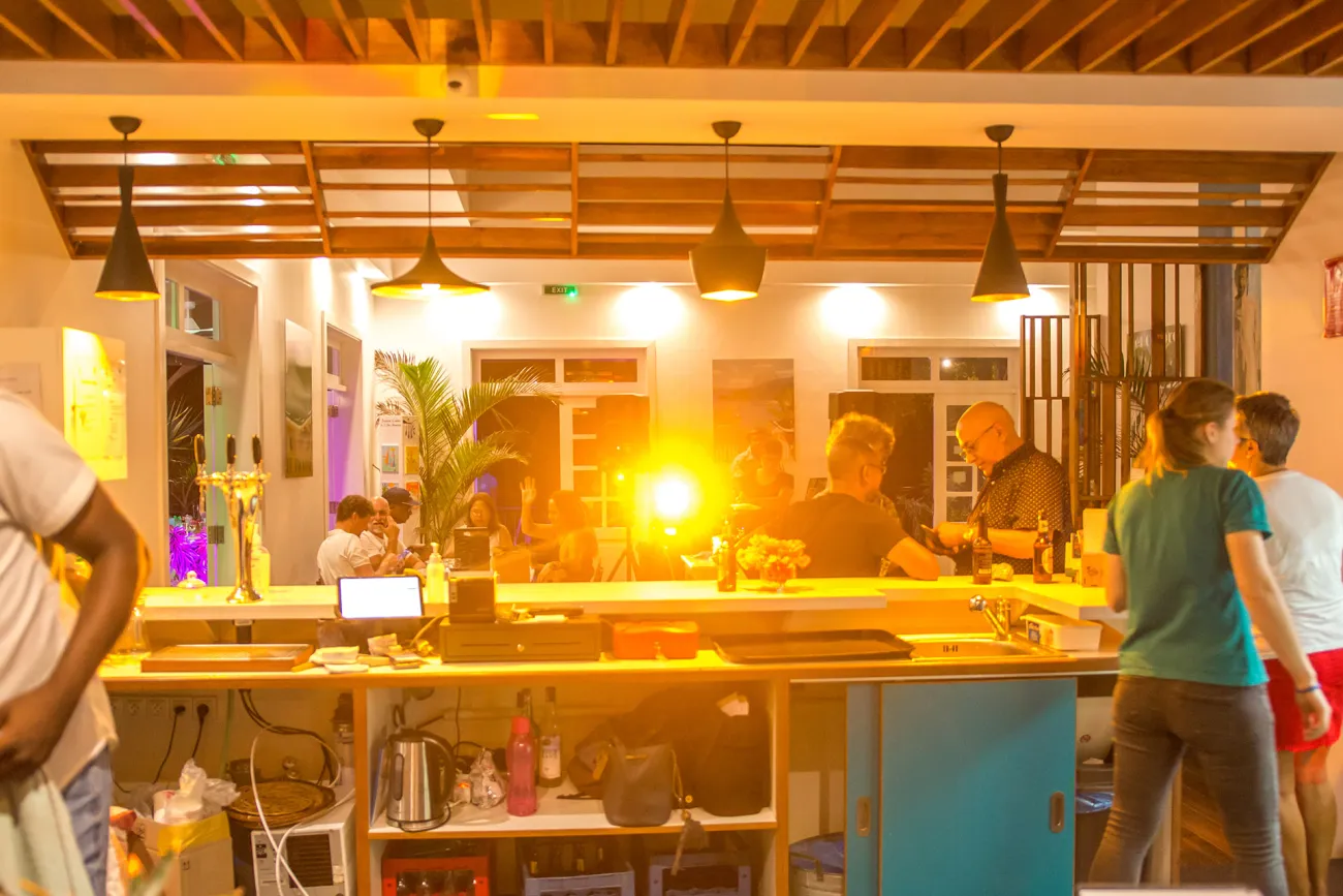 Anbalaba Restaurant 