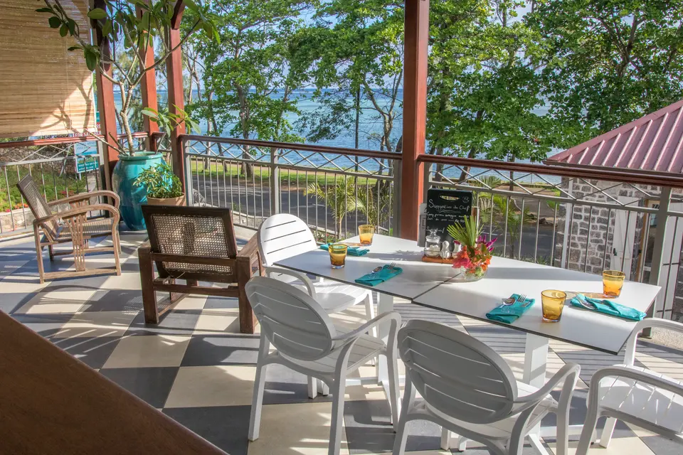 The large veranda facing the lagoon